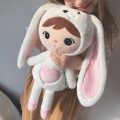 lalka-z-imieniem-bialy-Krolik-LalkaMetoo-personalizowana