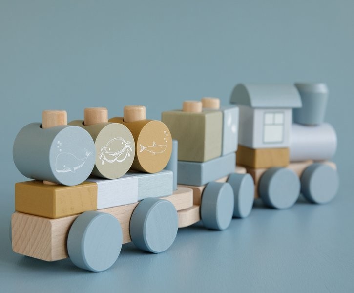 drewniany-Pociag-Blekit-3