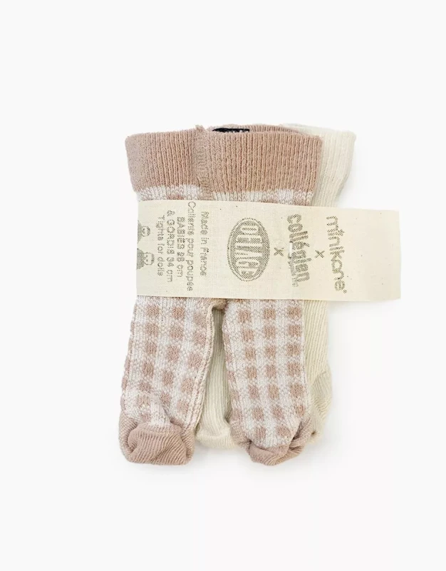 minikane-x-delage-collection-dressing-vetements-accessoires-meubles-poupees_gordis-34-37cm-collants-collegien-vieux-roe-carreaux-doux-agneau.webp