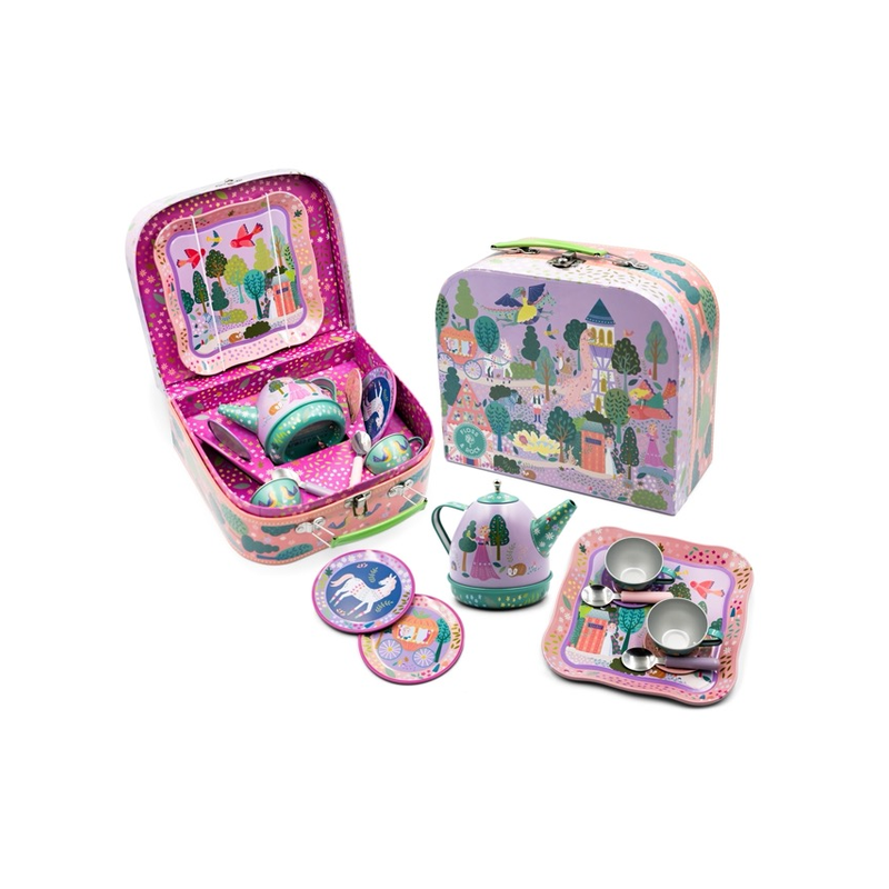kraina-fantazji-zestaw-do-herbaty-w-walizce-11-elementow.jpg