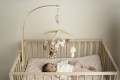 pol_pl_Little-Dutch-Karuzela-do-lozeczka-drewniana-Fairy-Garden-FSC-4533_4.jpg