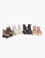 minikane-accessoires-poupees-gordis-paire-de-patins-a-roulettes-en-simili-cuir-famille.webp