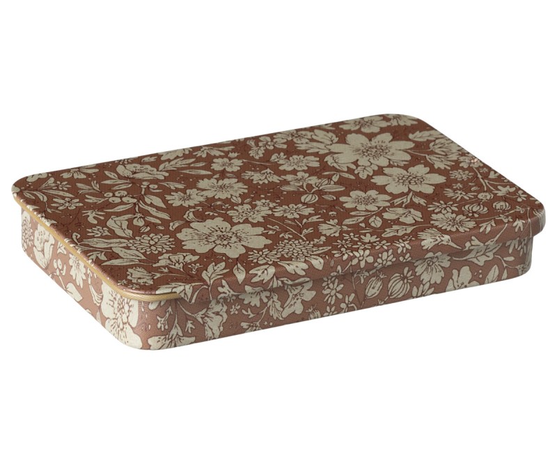 Maileg-metalowe-pudelko-z-przesuwana-pokrywa-Blossom-Heather-metal-bo-w-sliding-lid_[4856]_1200.jpg