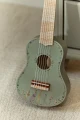 pol_pl_Little-Dutch-Drewniana-gitara-zielona-Safari-Friends-FSC-6019_3.jpg