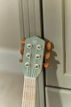 pol_pl_Little-Dutch-Drewniana-gitara-zielona-Safari-Friends-FSC-6019_4.jpg