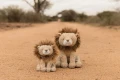 pol_pl_Little-Dutch-Przytulanka-Lew-17cm-Safari-Friends-GRS-6032_11.jpg
