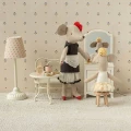 Maileg-SS26-Mum-Beautician-Mouse-17-6304-00-1.webp