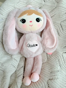 Outlet - Nadia - Różowy Królik 50 cm - Lalka Metoo  