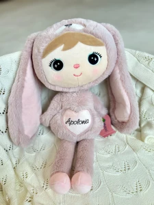 Outlet - Apolonia-  Różowy Królik 50 cm - Lalka Metoo  