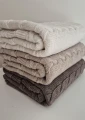 pol_pl_Kocyk-dzieciecy-MERINO-warkocz-100-WELNA-80x100-2750_1.webp